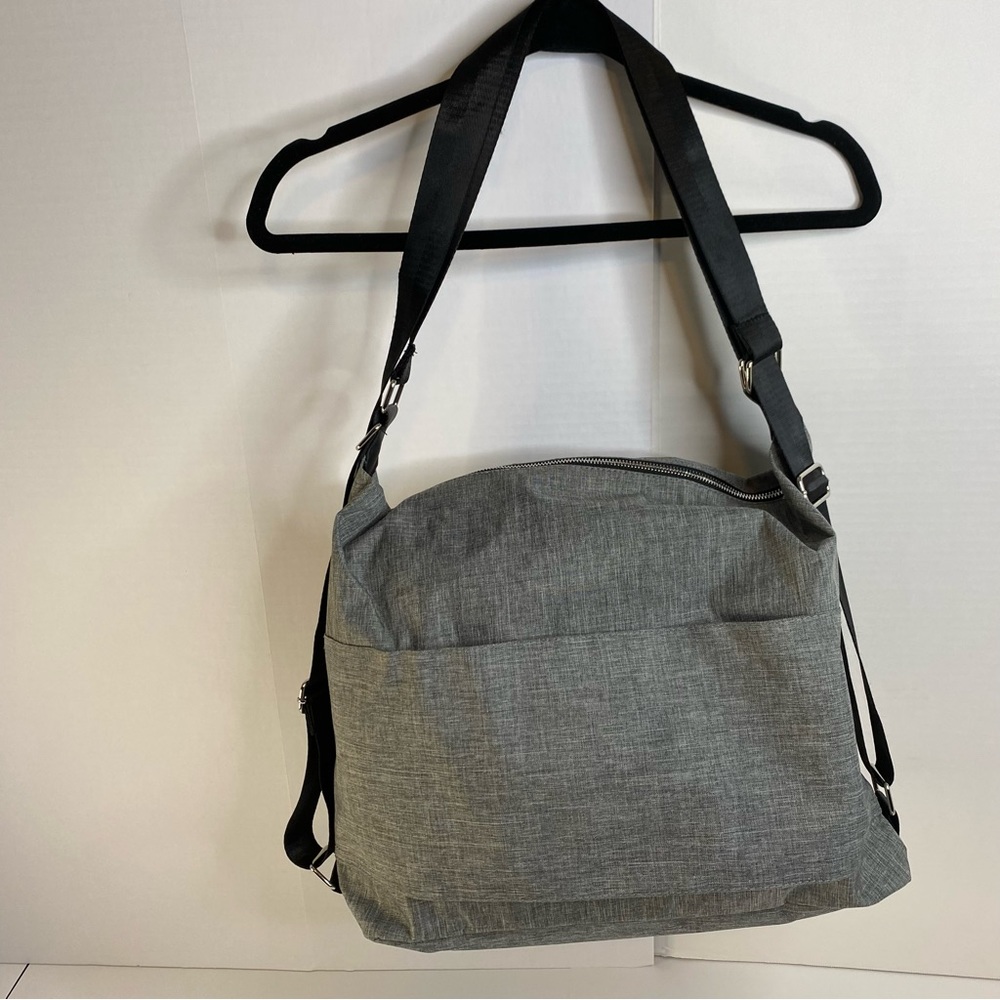 CRG Prestige Lightweight Gray with Black Trim Detail Travel/Laptop/Book Bag - Picture 2 of 7